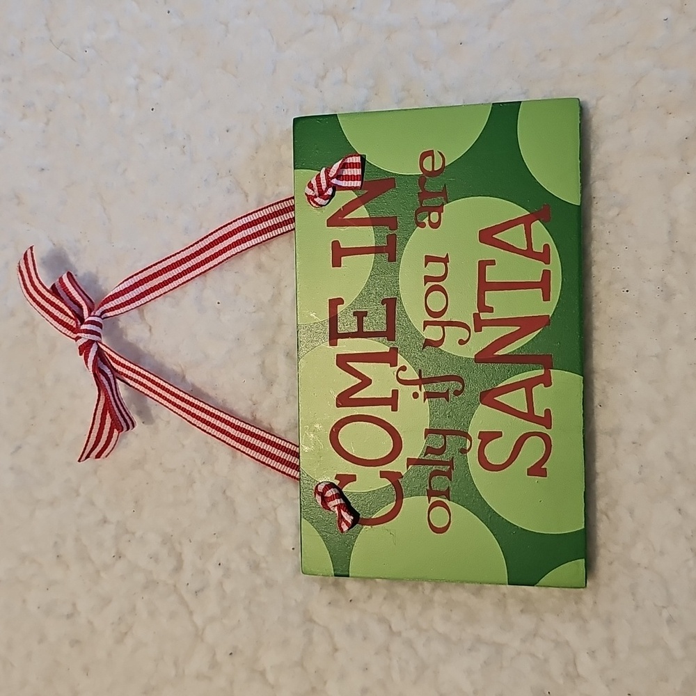 $FREE w/ Purchase: Christmas Santa Sign